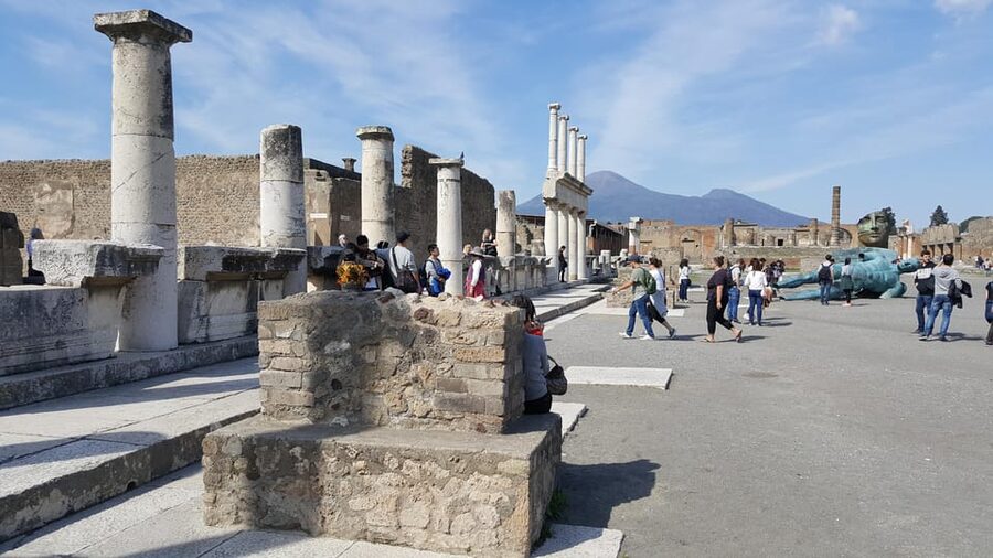 Pompeii: Skip-the-Line Tickets and Tour with Archaeologist - Walking streets on volcanic stone: the physical feel of Pompeii