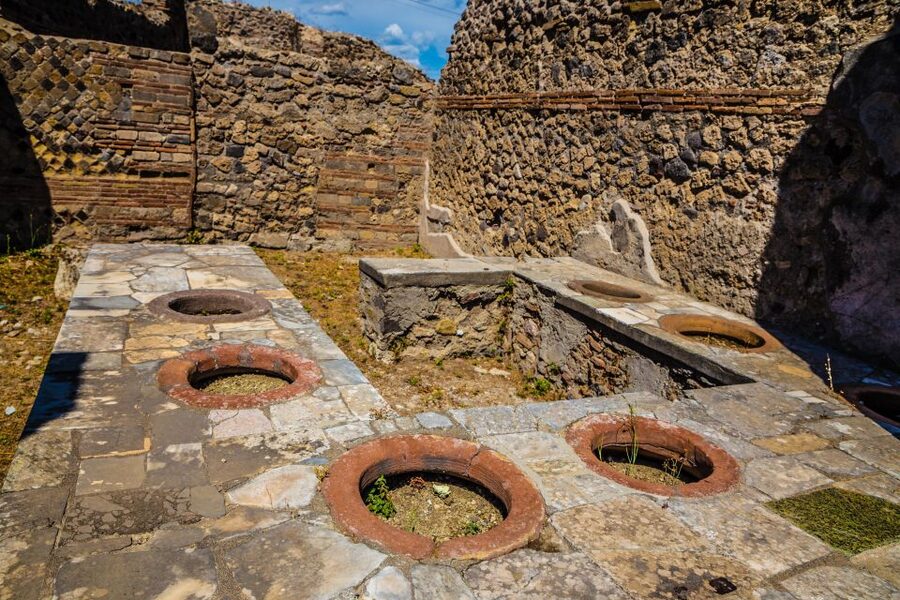 Pompeii Skip-the-Line Tkt +transfer from C/mare di Stabia - Audio Guide + Map: How to Use Them Without Getting Tethered