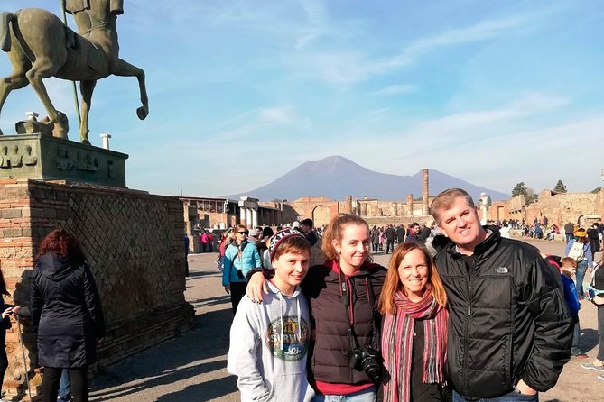 Pompeii Skip-the-Line Tour for Kids & Families with Archaelogist - The home of everyday Pompeii: Casa del Menandro (and why it’s worth it)