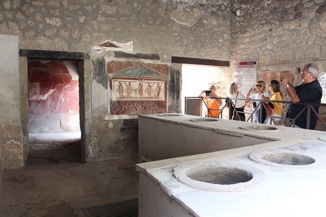 Pompeii Skip-the-Line Tour – Private and limited group options - Streets, houses, workshops, and how everyday Rome shows up