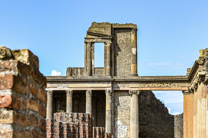 Pompeii Skip-the-Line Tour – Private and limited group options - Piazza Esedra start: getting oriented fast