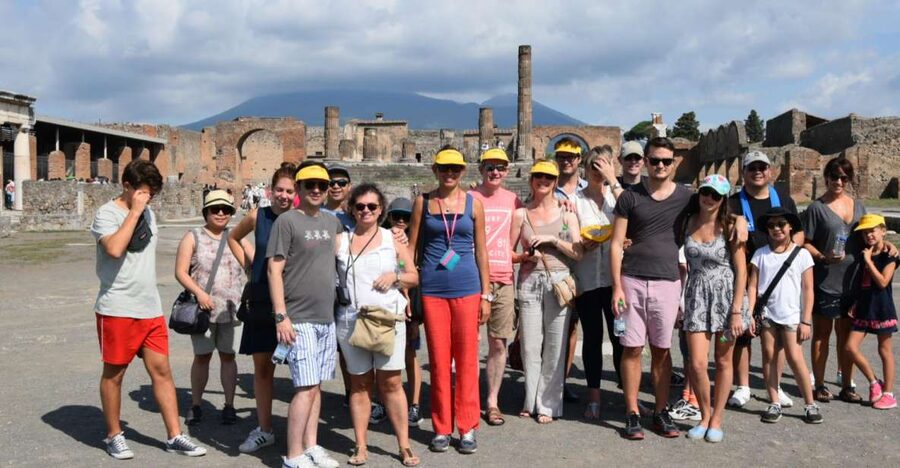 Pompeii Skip-the-Line Tour with Expert Archeological Guide - The Cameo Workshop Stop: A Calm Start Before the Ruins