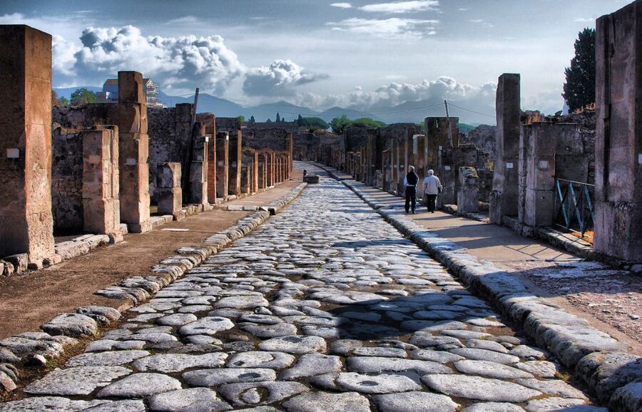 Pompeii Skip-the-Line Tour with Expert Archeological Guide - The House of Menander: Daily Reality Behind the Decorative Walls