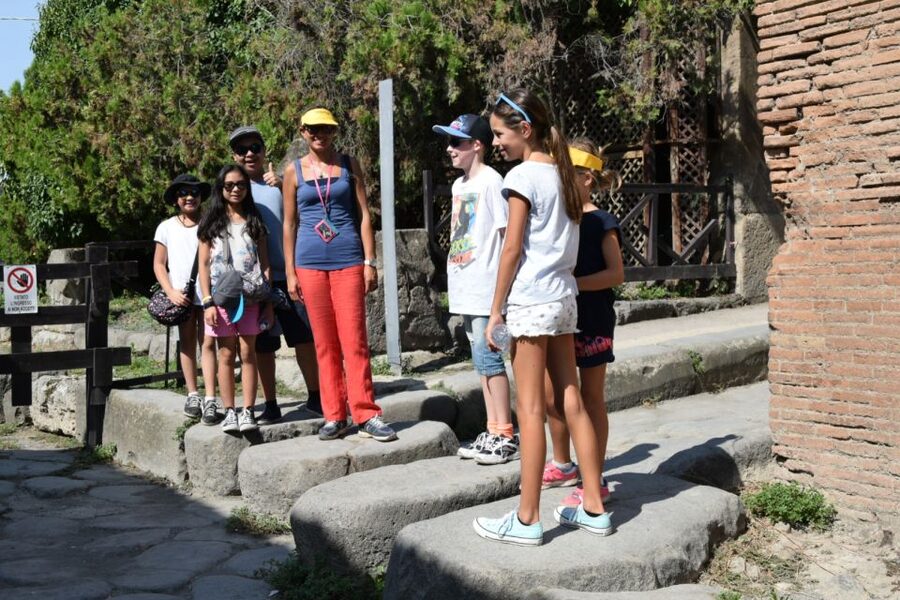 Pompeii Skip-the-Line Tour with Expert Archeological Guide - Baths and Roman Hygiene: Forum Baths in Detail