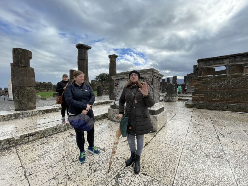 Pompeii: Small-Group Guided Tour with Skip-the-Line Ticket - The Amphitheater of Pompeii: Where Entertainment Was Public and Physical