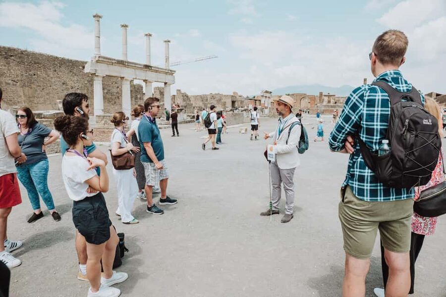 Pompeii: Small-Group Tour of Pompeii and Herculaneum - Getting to Ercolano by Circumvesuviana: The Simple Connection
