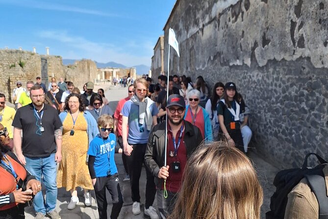 Pompeii small group tour with skip-the-line entrance included - Practical Tips So Your Tour Feels Smooth