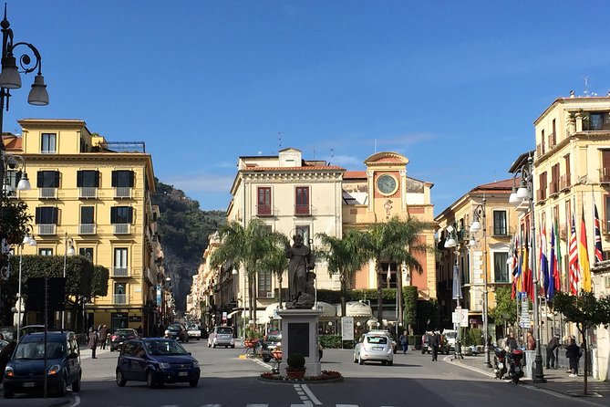 Pompeii-Sorrento-Positano tour from Naples, with licensed guide included - How the private Naples-to-Amalfi day really plays out
