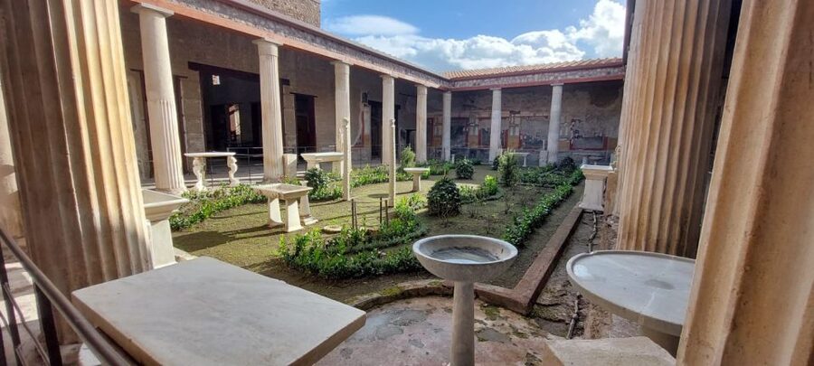 Pompeii Sunset tour for small group - House of the Faun: a residential highlight without getting stuck