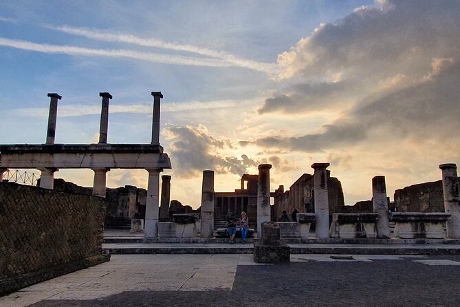 Pompeii tour at sunset time - A visit away from the crowds - Who this Pompeii sunset tour is for (and who should rethink it)