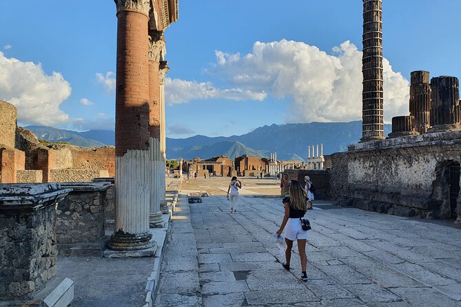 Pompeii tour at sunset time - A visit away from the crowds - Inside the Pompeii Archaeological Park: what 2 hours really covers
