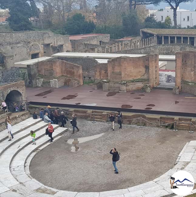 Pompeii Tour with Archaeological Expert and Lunch - Terme Stabiane: bathing and daily routine