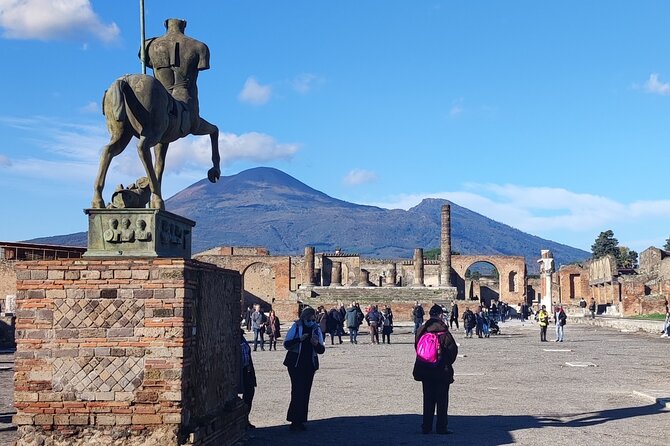 Pompeii: Tour with Archaeologist Guide & Skip-the-Line Entry - Key highlights you’ll feel during the walk