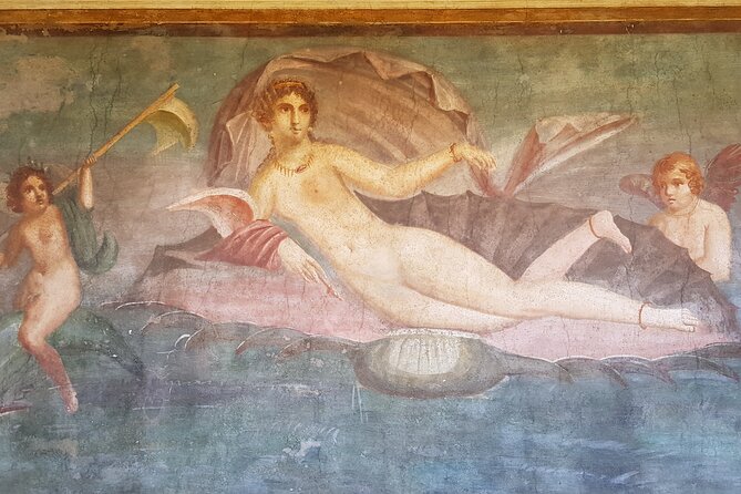 Pompeii: Tour with Archaeologist Guide & Skip-the-Line Entry - Casa degli Amanti: homes, wall art, and reading everyday Roman life