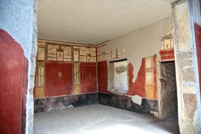 Pompeii tour with Entrance Ticket - Two Hours Inside Pompeii: the smart way to use limited time
