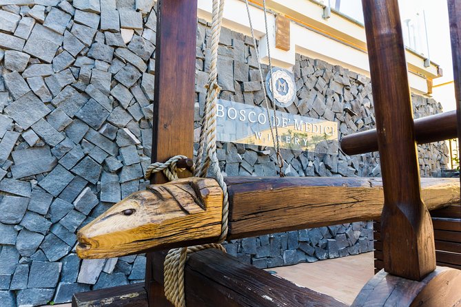 Pompeii Vineyard Escape: Private Wine Tasting & Lunch - Getting There: Meeting Point and the Walk You Might Face
