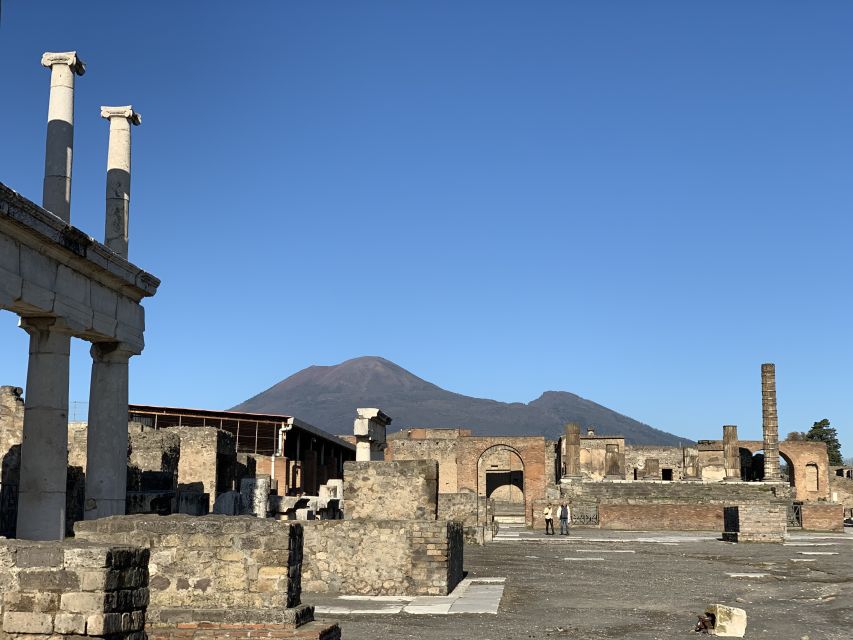 Pompeii VIP 3h Tour: Skip-the-line with your Archaeologist - Domus time: newly opened houses and what daily life looked like
