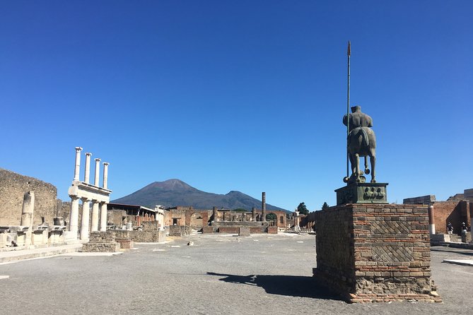 Pompeii with an archaeologist, small group!!! - The late-day schedule: less heat, fewer headaches, better photos