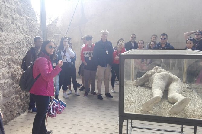 Pompeii with Wine Tasting and Lunch from Naples - Lunch and Wine Tasting: What You’ll Actually Eat