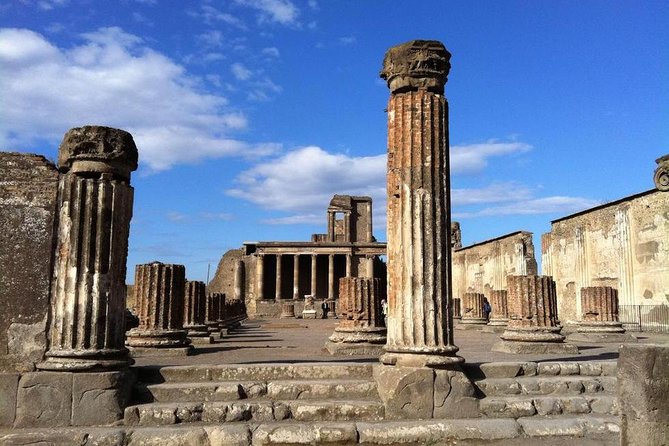 Private day tour: Pompei and Herculenium. - Value: is $333.60 per person a good deal?