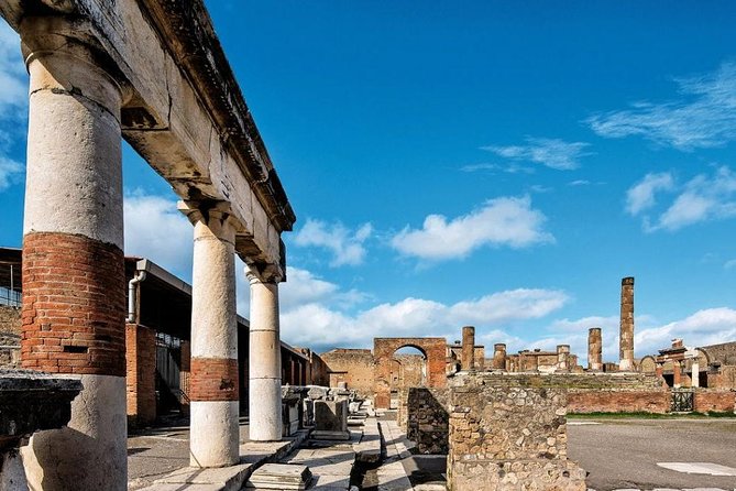 Private Exclusive VIP Tour of Positano, Pompeii & Mount Vesuvius - What’s included (and what you’ll pay for separately)