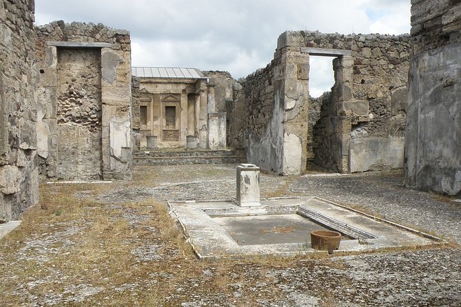 Private Full Day Tour to Pompeii and Amalfi Coast from Rome in Fast Train - Pompeii Archaeological Park: 2.5 guided hours that don’t feel rushed