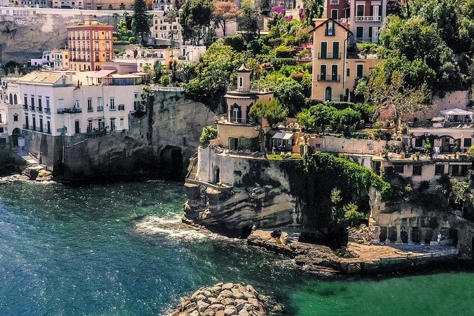 Private Guided Half Day Panoramic Tour in Naples - Piazza del Gesu Nuovo to the Vomero road: the panoramic warm-up