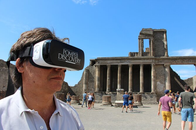 Private Guided Tour and VR Headsets in the Ancient Pompeii - Key Points at a Glance