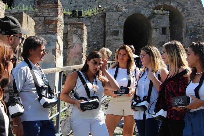 Private Guided Tour and VR Headsets in the Ancient Pompeii - VR Headsets and the 360° Pompeii Before AD 79