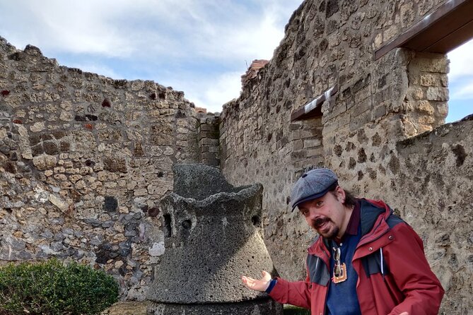 Private Pompeii Tour with Fast-Entrance Tickets to the Ruins & Exclusive Guide - Key things to know before you go