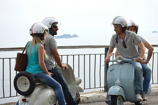 Private Sightseeing Tour in Naples by Vespa - Entering Naples on a vintage Vespa instead of a big vehicle