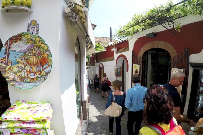 Private tour Amalfi Coast and Pompei: Positano and Sorrento - Positano on foot for about an hour: what you can realistically do