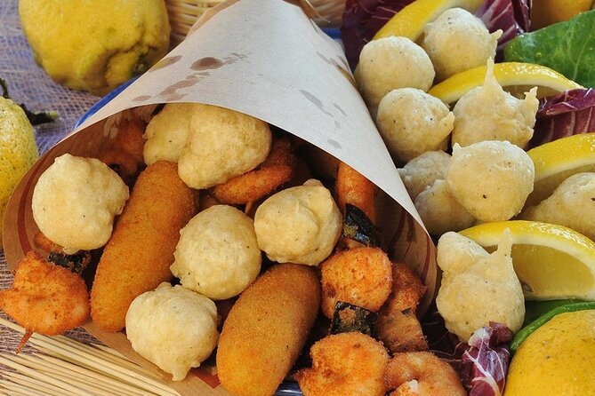 Private Tour: Naples Food Tasting Tour by Vintage Vespa - Pizza Margherita masterclass: what you actually do