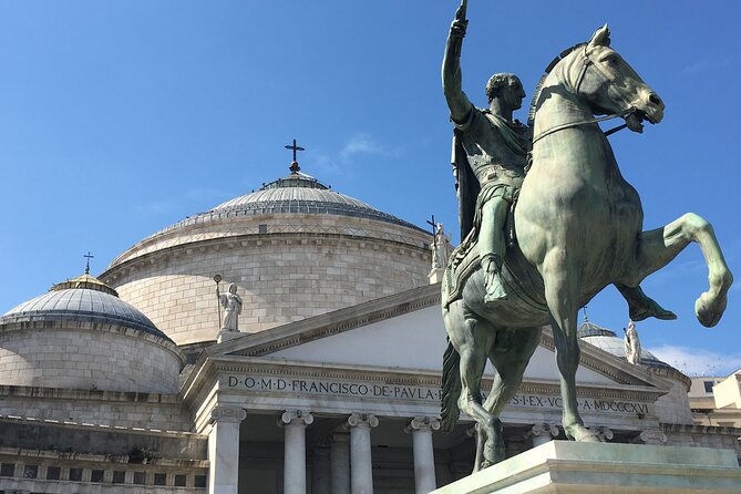 Private tour of Naples with street food tasting - Spanish quarters: the contrast that makes the tour feel complete