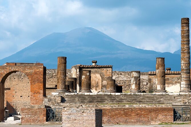 Private Tour of Pompeii and the Amalfi Coast from Sorrento or Naples - Pace, heat, and walking: the real reality of this itinerary