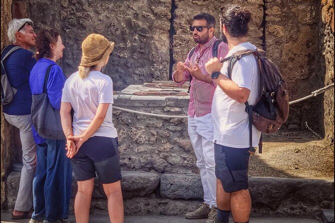 Private tour of Pompeii with archaeologist - 3 hours. - Pompeii with a real archaeologist: what makes it worth the price