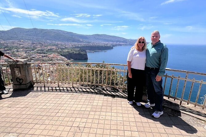 private transfer DA Naples to Sorrento and vice versa - The Photo Stop: Small Moment, Big Payoff