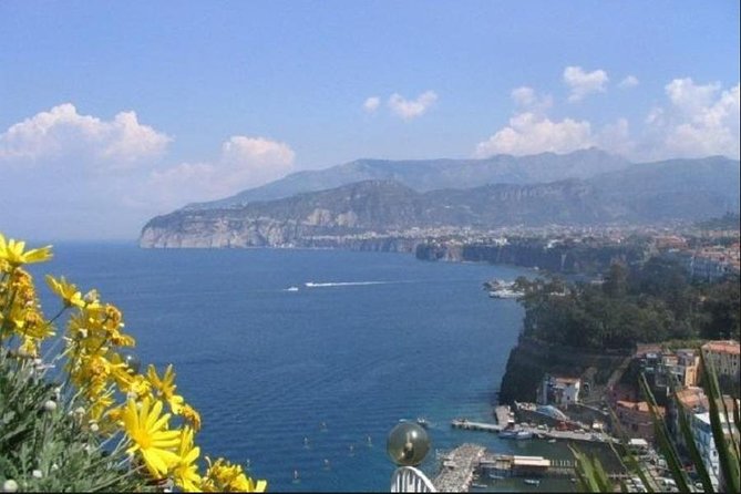 Private Transfer from Multiple Locations in Naples to Sorrento - Price and Value: When This Transfer Makes Sense