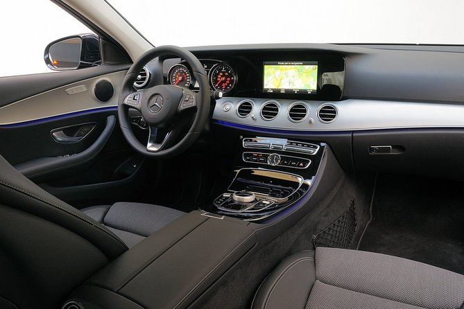 Private Transfer from Naples Airport, Port or Train Station to Naples Center - Your Driver, Your Car: The Meet-and-Greet Details That Set the Tone
