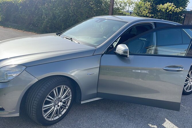 Private Transfer from Naples Train Station to Sorrento - Private Van, Up to 8 People: The Real Advantage