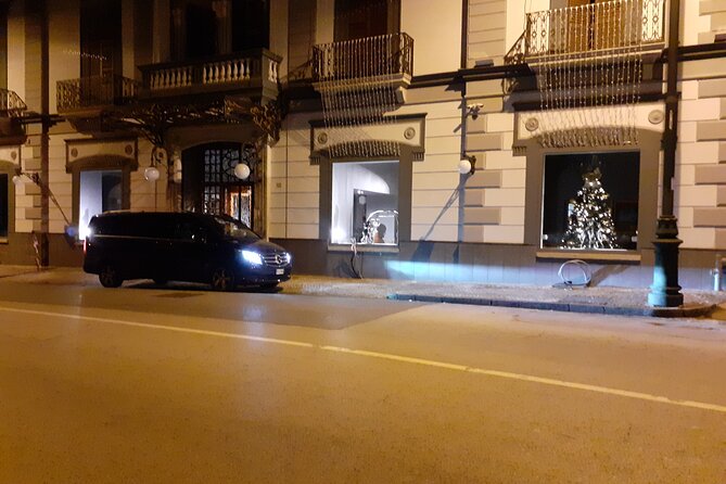 Private transfer from Napoli to Sorrento - Drivers, communication, and the personal touch