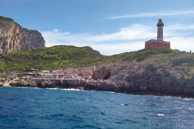 Private transfer from Napoli to Sorrento with stopover in Pompeii ruins - Tourist guide option: when you should consider it