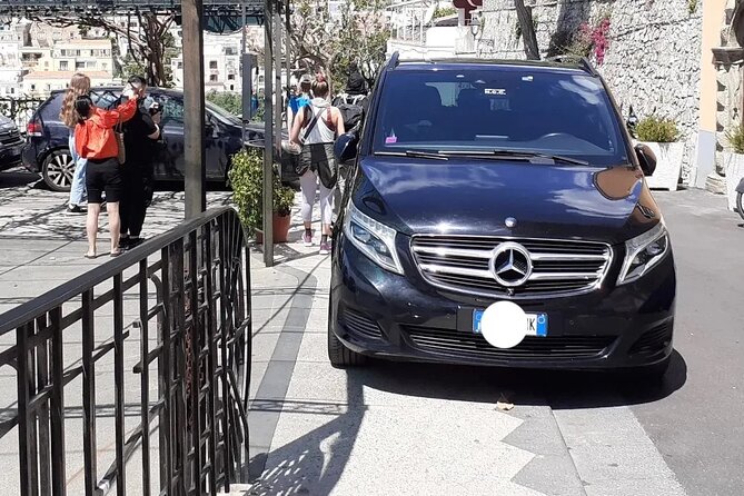 Private transfer to Positano via Pompeii - Service Style: Driver Service Naples and What It Means for You