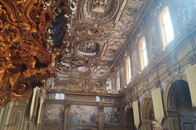 Private Walking Tour of Ancient Naples with an expert guide - Private pacing: why a small group makes Naples easier