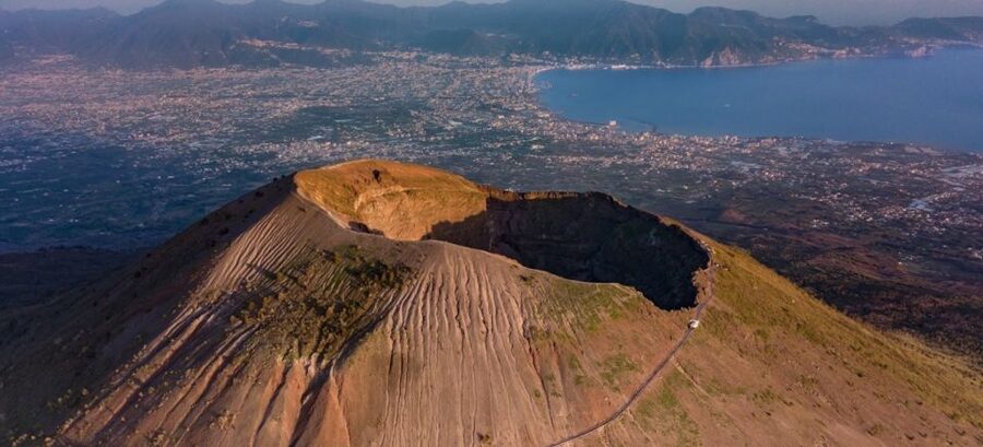 Round-Trip to Vesuvius National Park From Ercolano - Round-trip transfer from Ercolano Scavi Station: the no-stress start