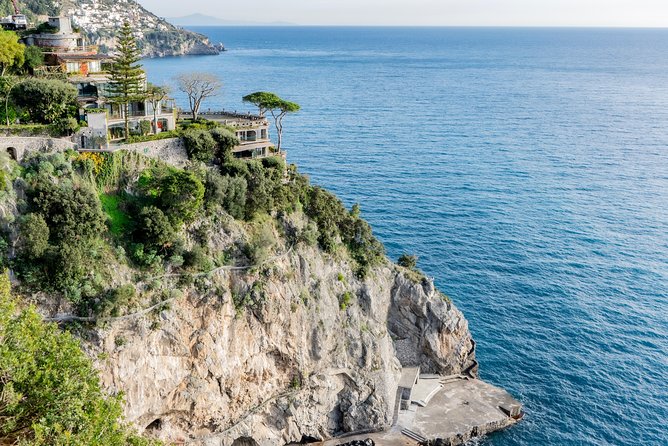 Shared Transfer from Naples Airport to Sorrento - Sorrento Arrival at Via degli Aranci: Plan for Walking and Stairs