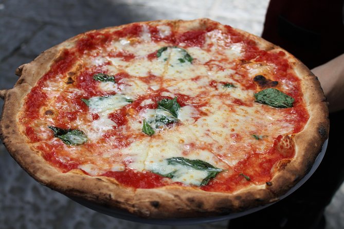 Sightseeing Tour and Pizza in Napoli - Why This Private Naples Walk + Pizza Works
