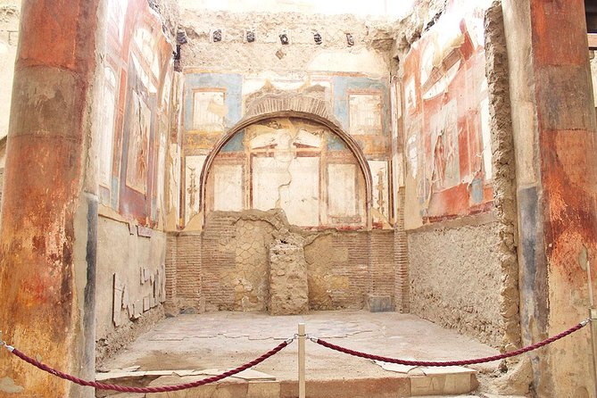 Skip the Line Half Day Private Tour of Herculaneum Highlights with Local Guide - Herculaneum Highlights: The Vesuvius Story You’ll Actually Understand