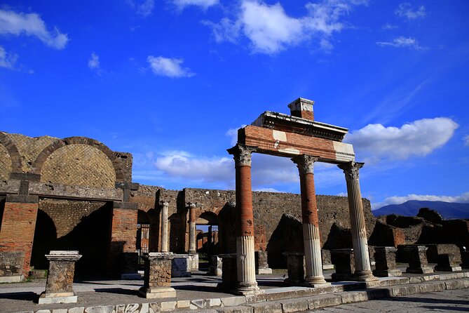 Skip the Line Pompeii Tour For Kids and Families w Special Guide - The 2-hour walk: amphitheater, Forum, baths, and the homes behind the headlines