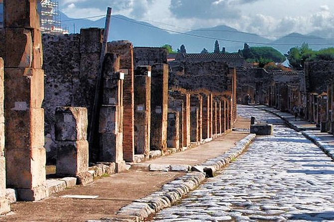 Skip the Line Private Pompeii Guided Tour - Pompeii Archaeological Park: Your Main Orientation Stop